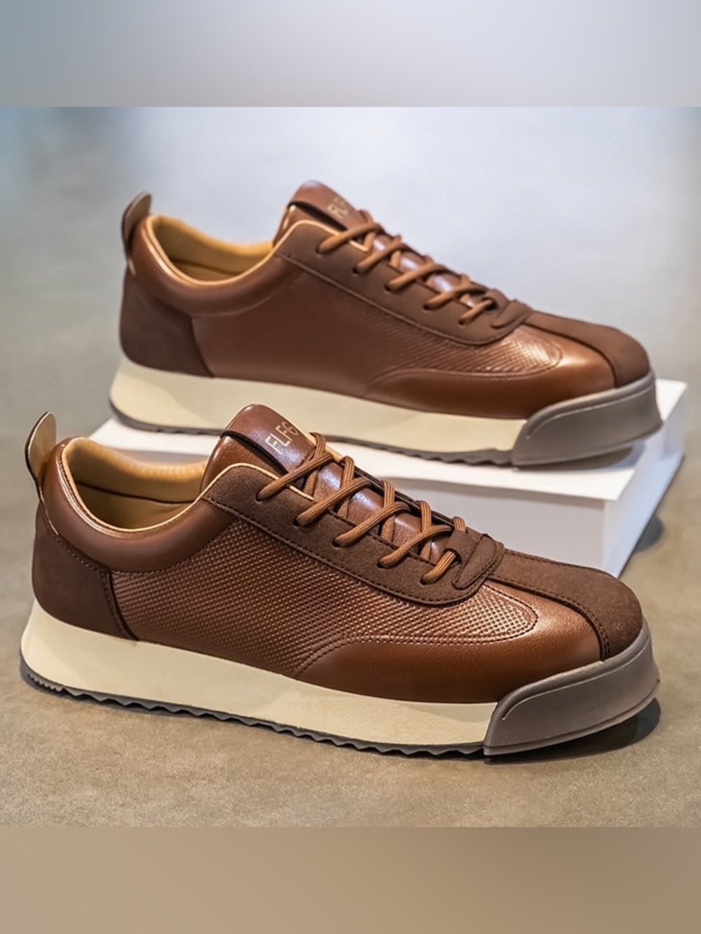 Chunky Sole Minimalist Casual Sneakers